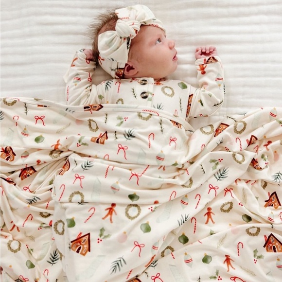 🎁🎅🏼🎄LOU LOU Christmas 3-Piece pajama set- baby 12/18 🎄🎅🏼🎁 - Picture 3 of 7